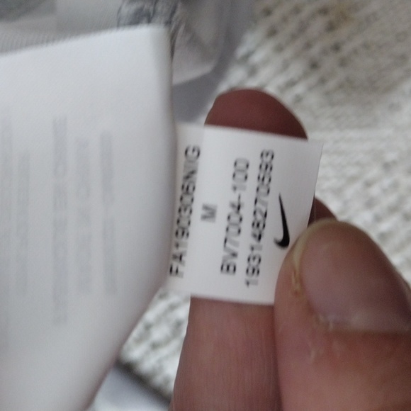 NWT Nike Camo Training Standard Fit Women's Tank Top size Medium - Picture 12 of 12